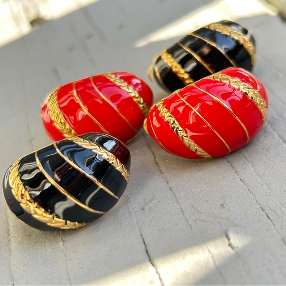 BOGO Vintage QVC Joan Rivers Classics Collection “Nautical J Hoop” Clip Earrings - Picture 3 of 12